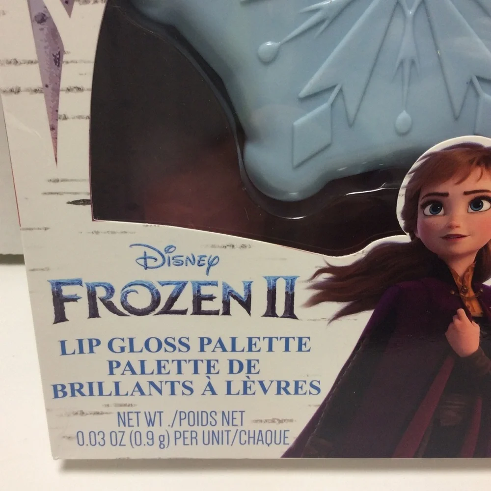 Disney Frozen II Lip Gloss w/Mirror & Nail Polish